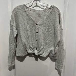 American Eagle Soft & Sexy Gray and White tie dye looking tie front shirt, Sz XS